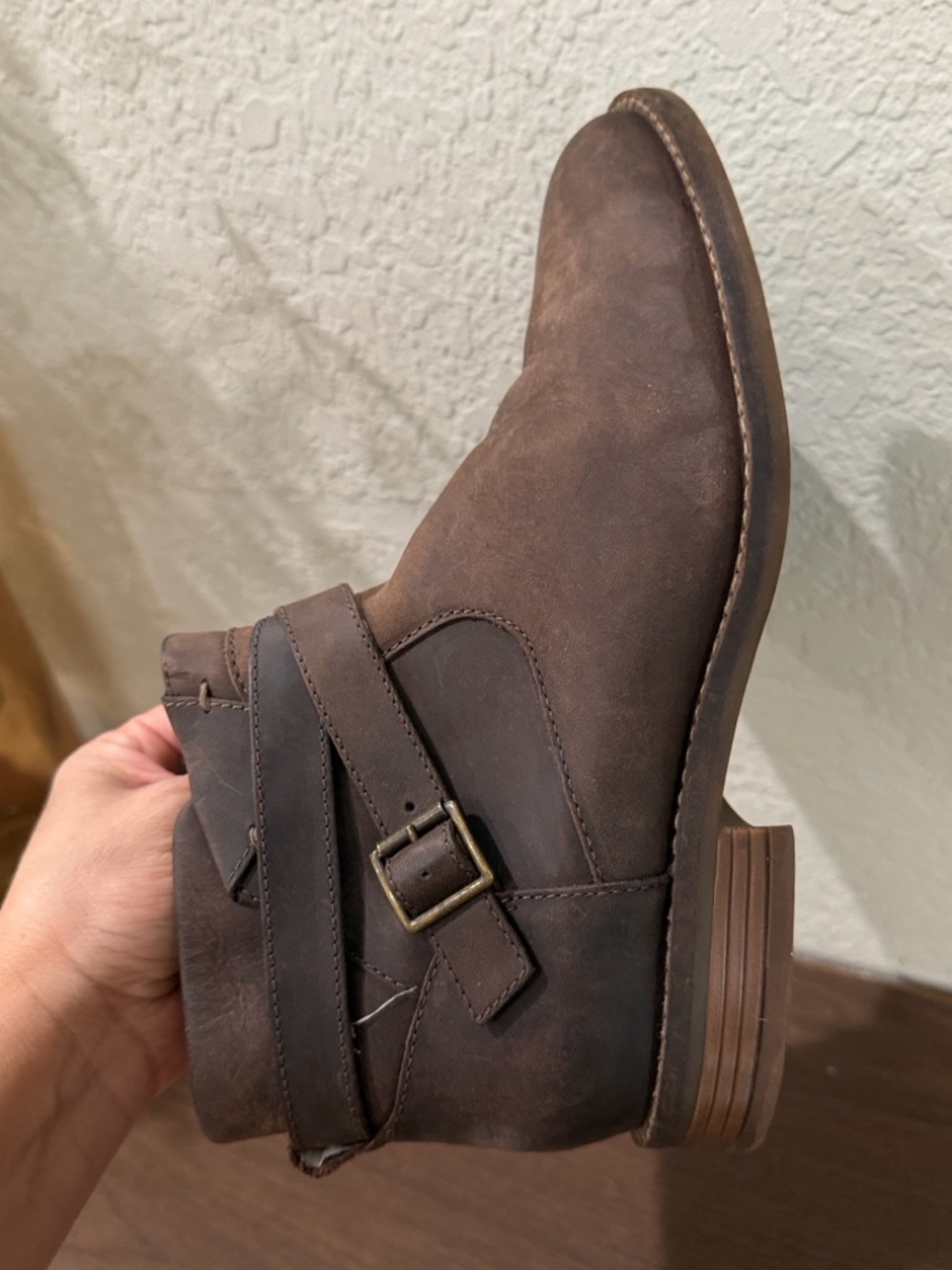 Clarks Women's Camzin Dime Ankle Boot, Dark Brown Leather, 7M boho , chic